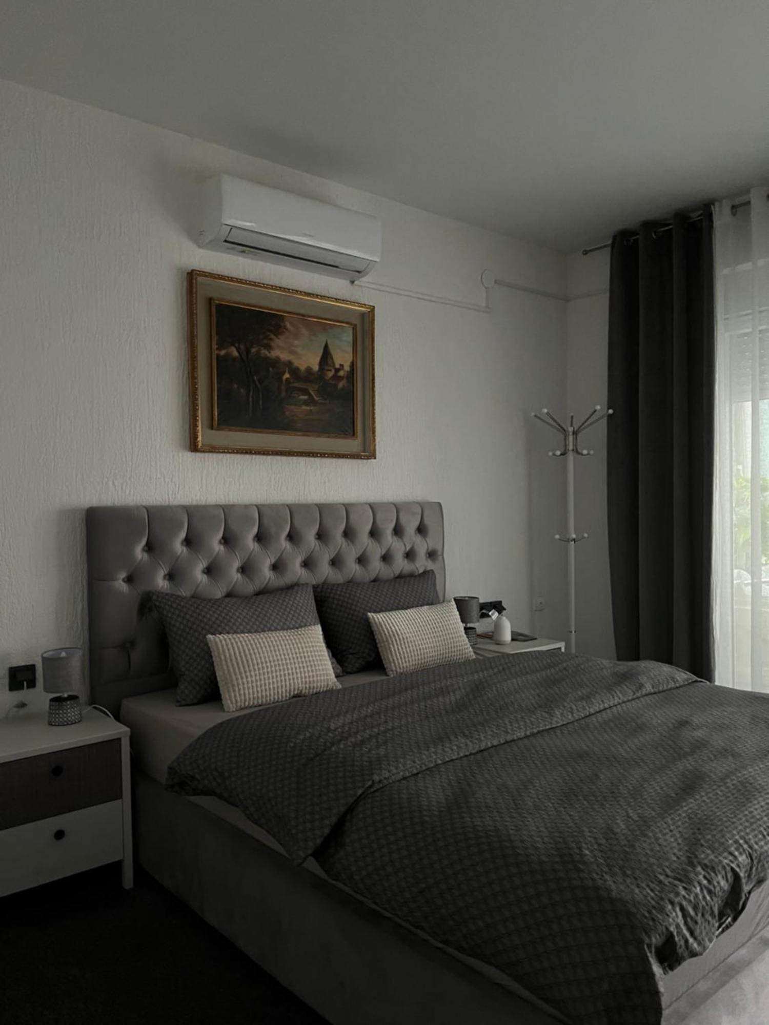 Luxrooms - Hotel Type With Private Jacuzzi Bjelovar Exterior photo